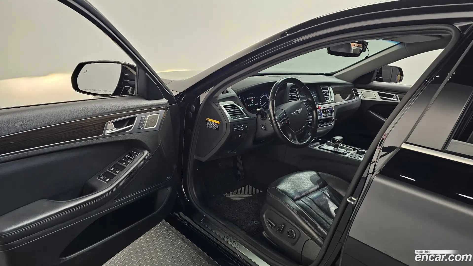 G80 Genesis 2020.1-INNER-010