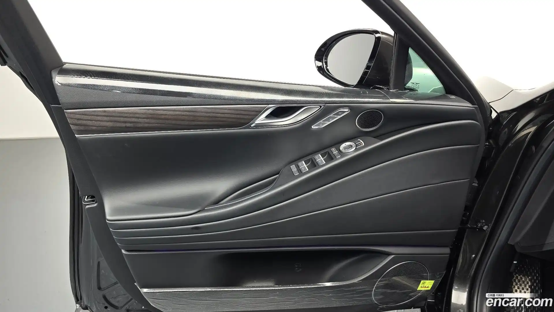 G80 Genesis 2025.8-INNER-034