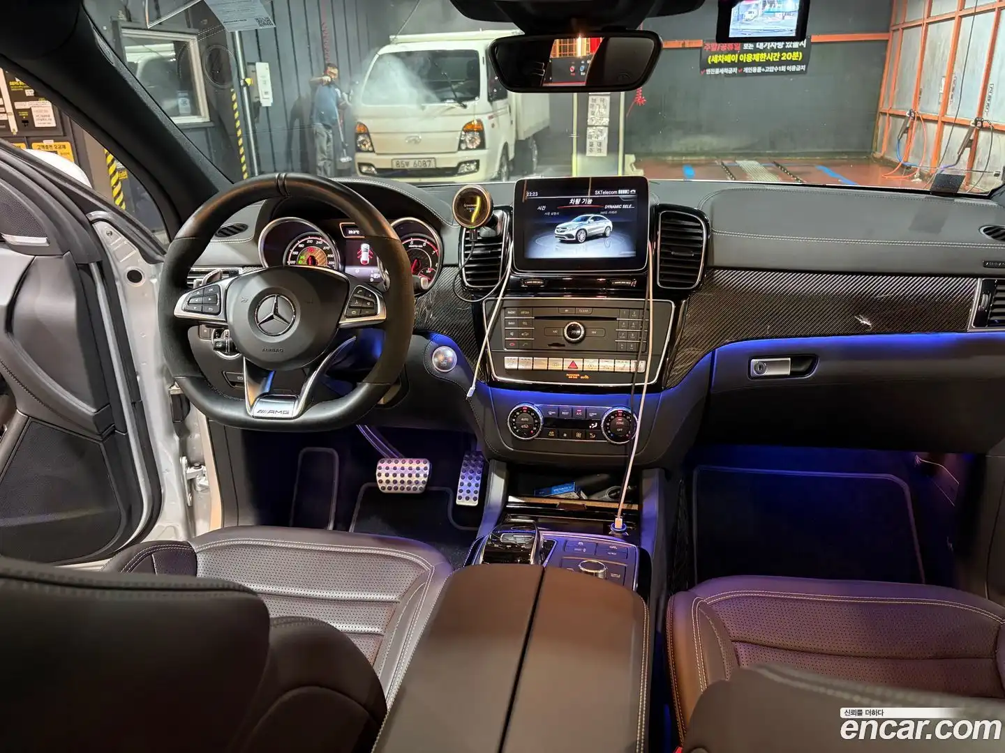 GLE-Class Mercedes-Benz 2019.11-OPTION-016