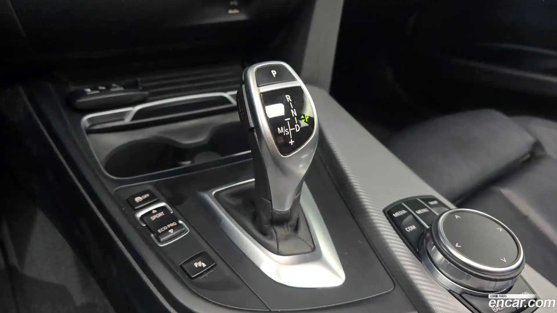 3-Series BMW 2018.6-INNER-009