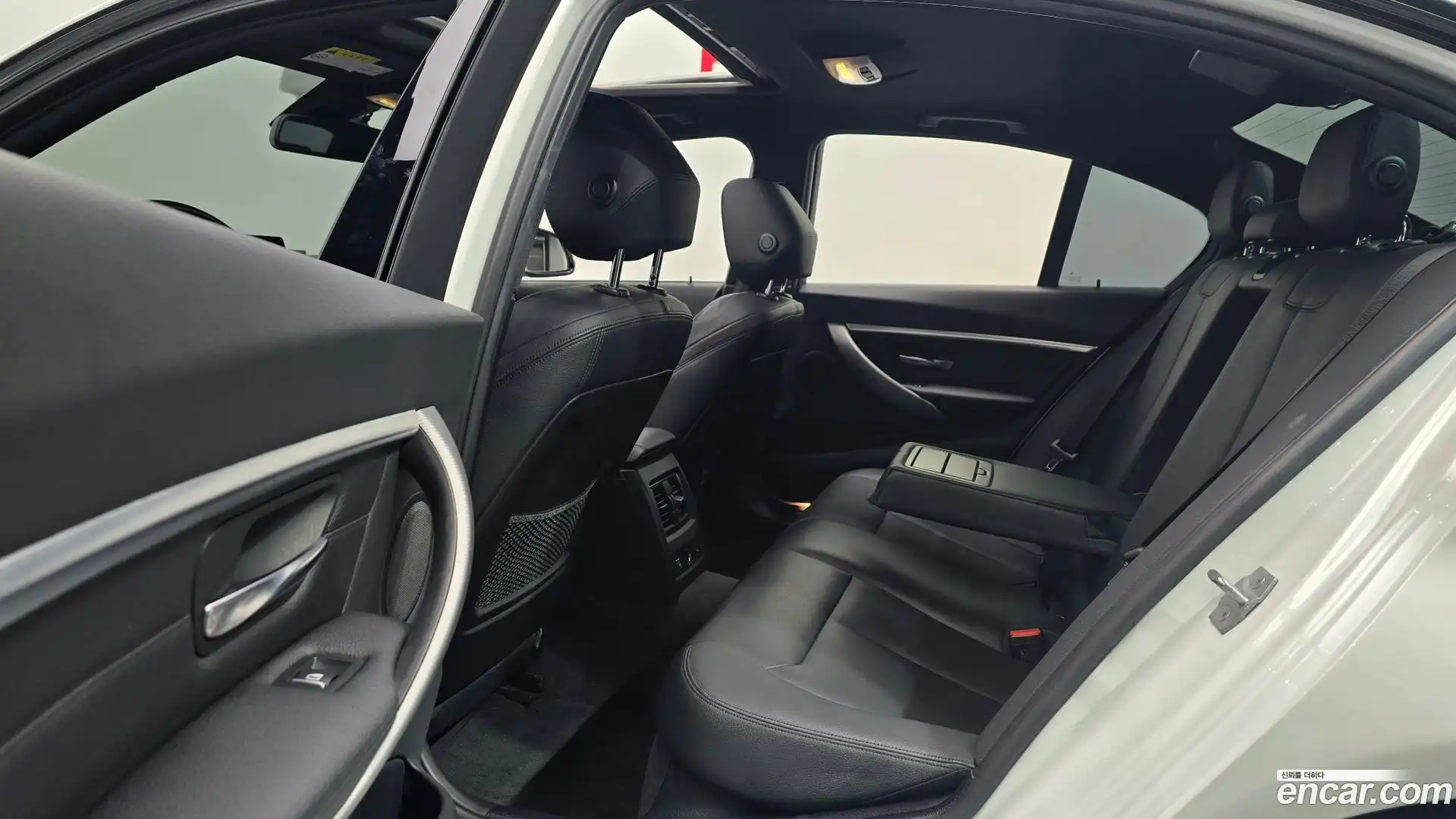 3-Series BMW 2018.6-OPTION-016