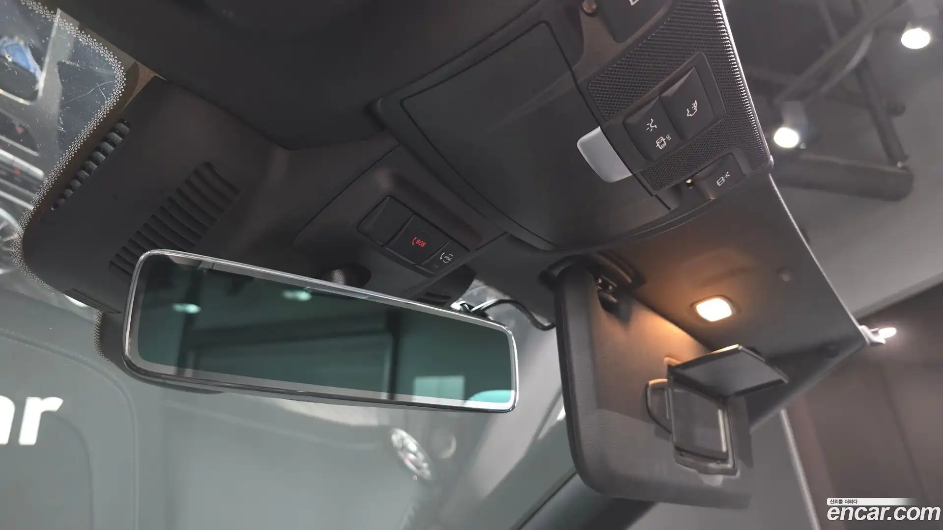 E-Class Mercedes-Benz 2022.3-OPTION-022