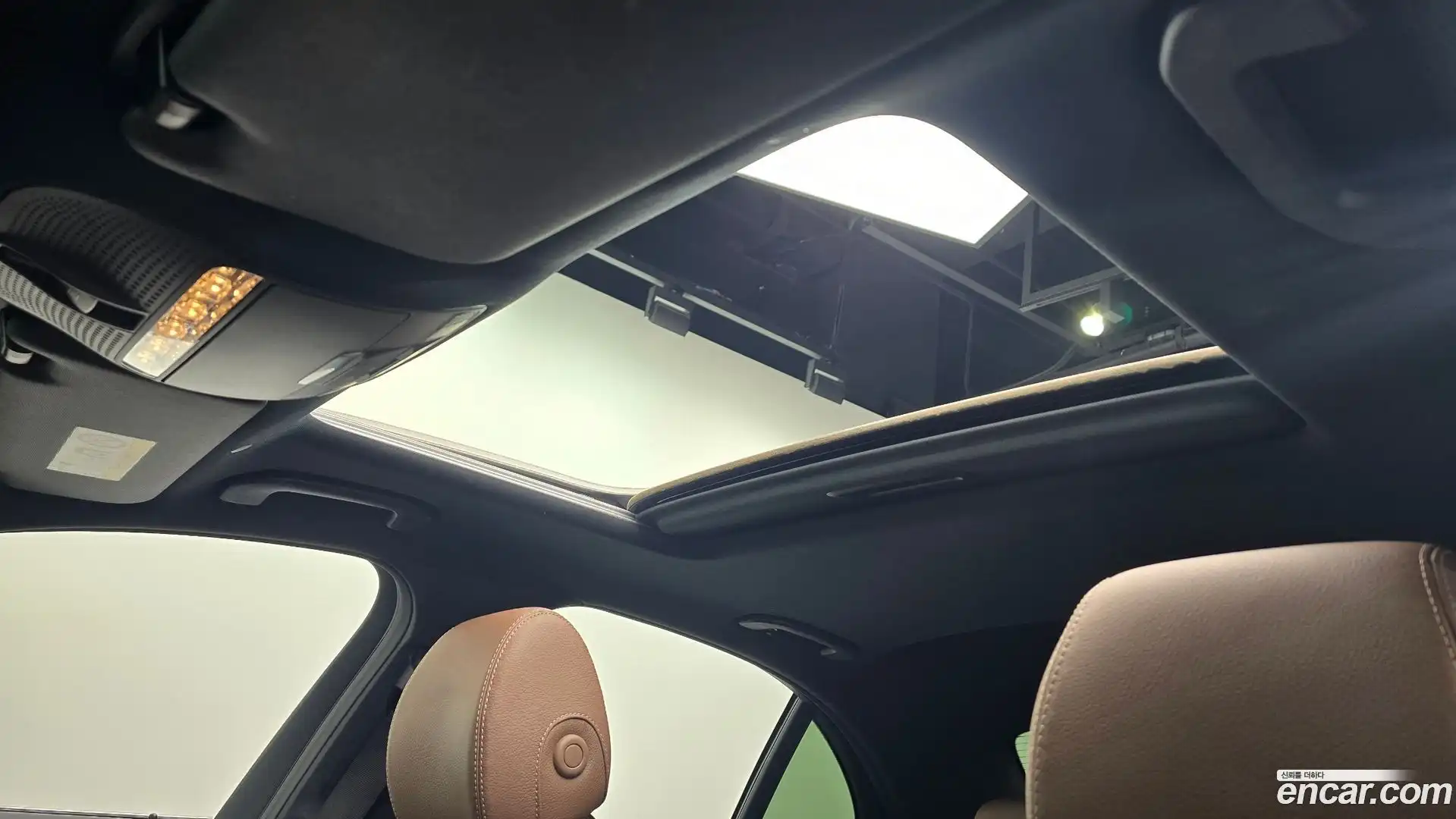E-Class Mercedes-Benz 2021.7-OPTION-021