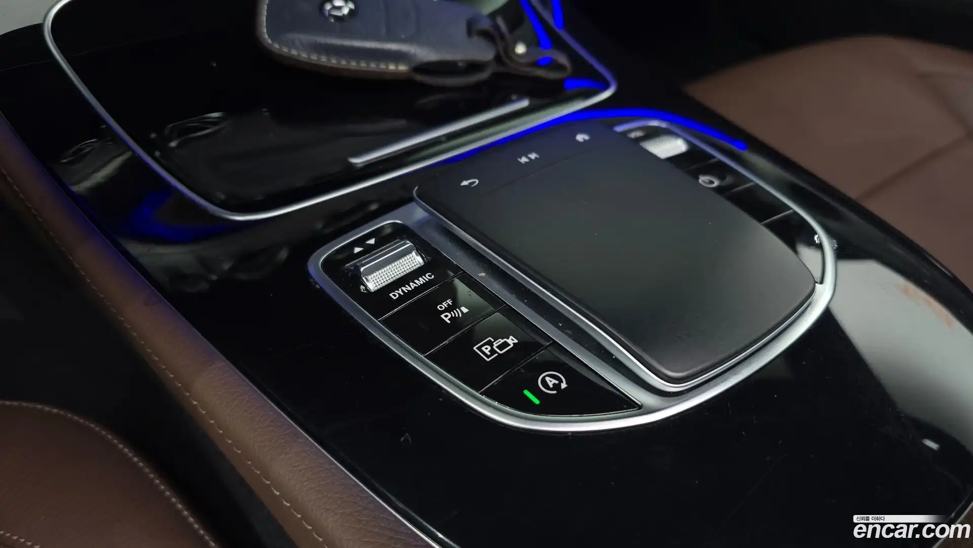 E-Class Mercedes-Benz 2021.7-OPTION-041