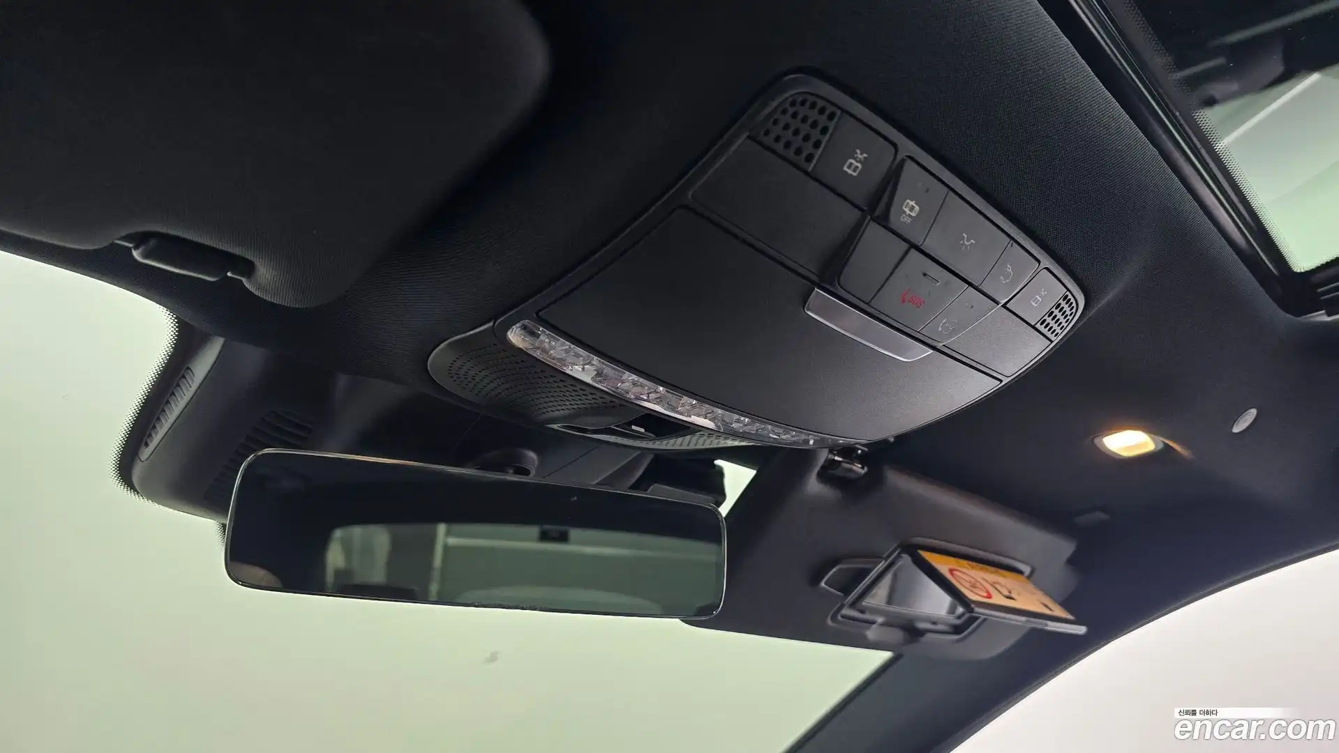 E-Class Mercedes-Benz 2021.7-OPTION-043