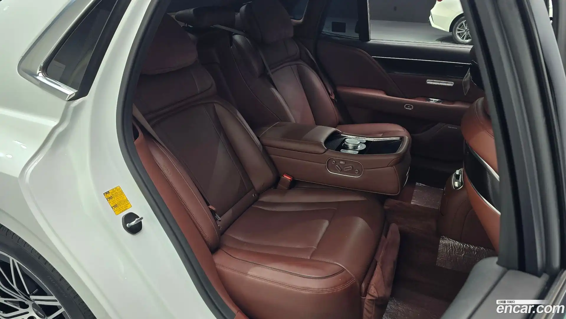 G90 Genesis 2022.8-INNER-036