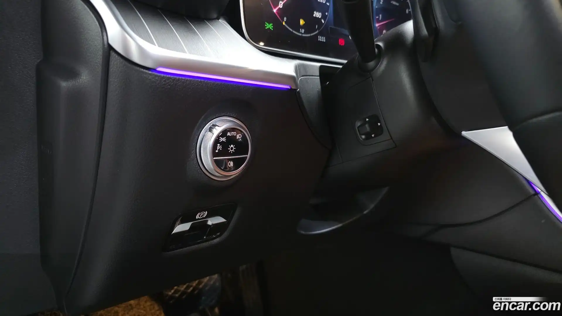 C-Class Mercedes-Benz 2022.10-OPTION-040