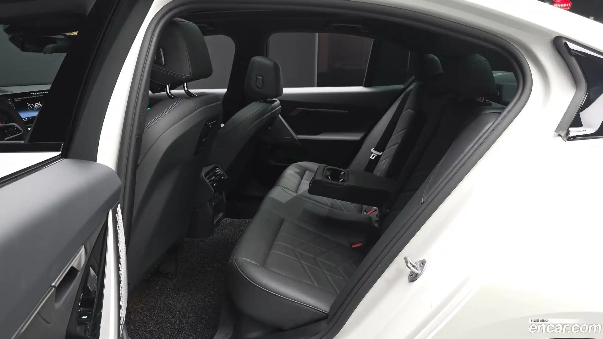 5-Series BMW 2025.6-OPTION-015