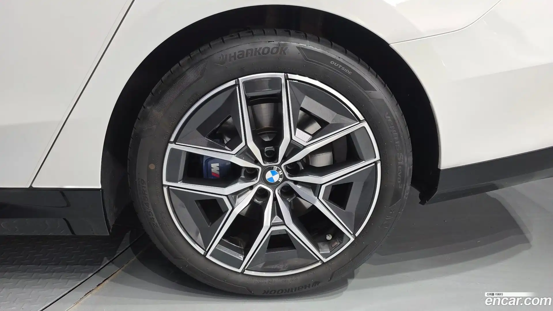 5-Series BMW 2025.6-OUTER-031