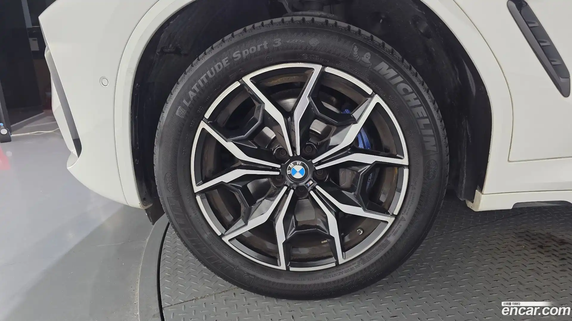 X4 BMW 2023.1-OUTER-005