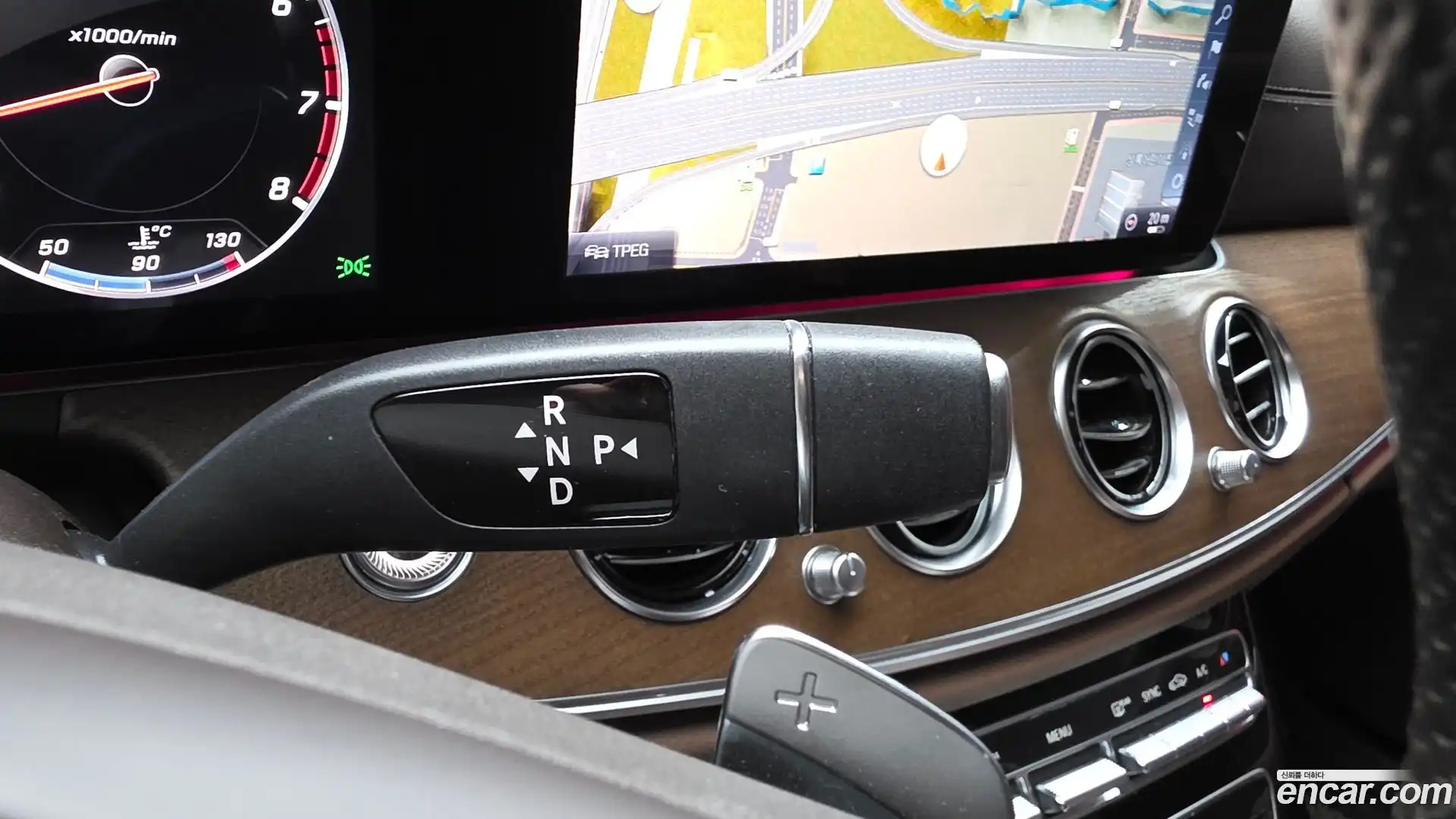 E-Class Mercedes-Benz 2018.6-INNER-009