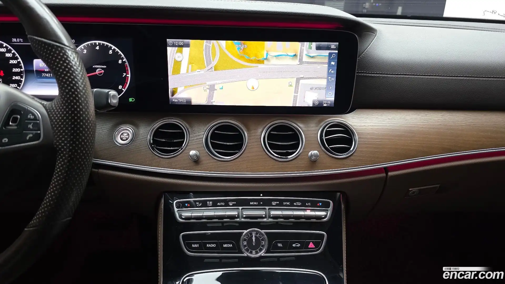 E-Class Mercedes-Benz 2018.6-OPTION-018