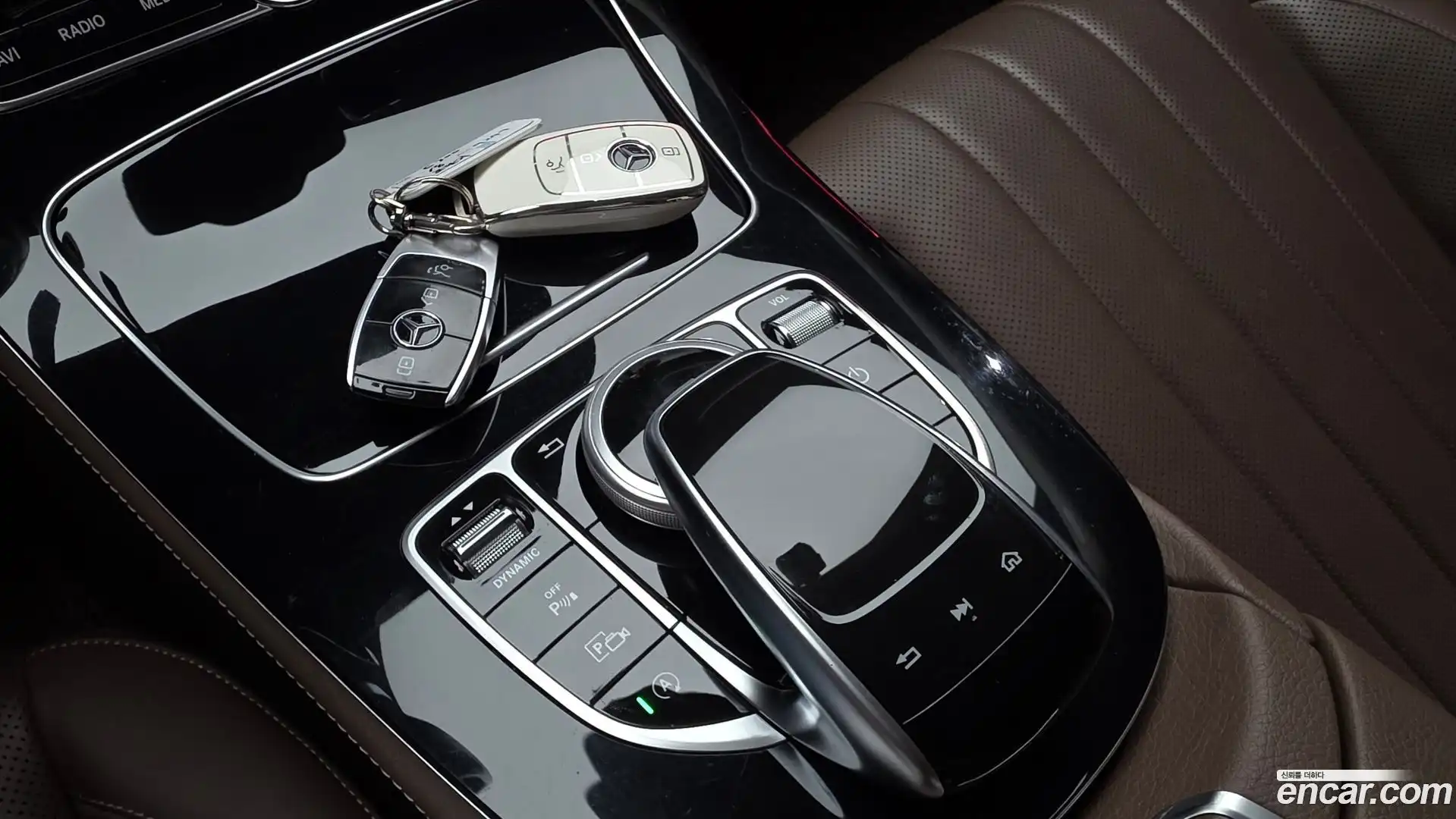 E-Class Mercedes-Benz 2018.6-OPTION-045