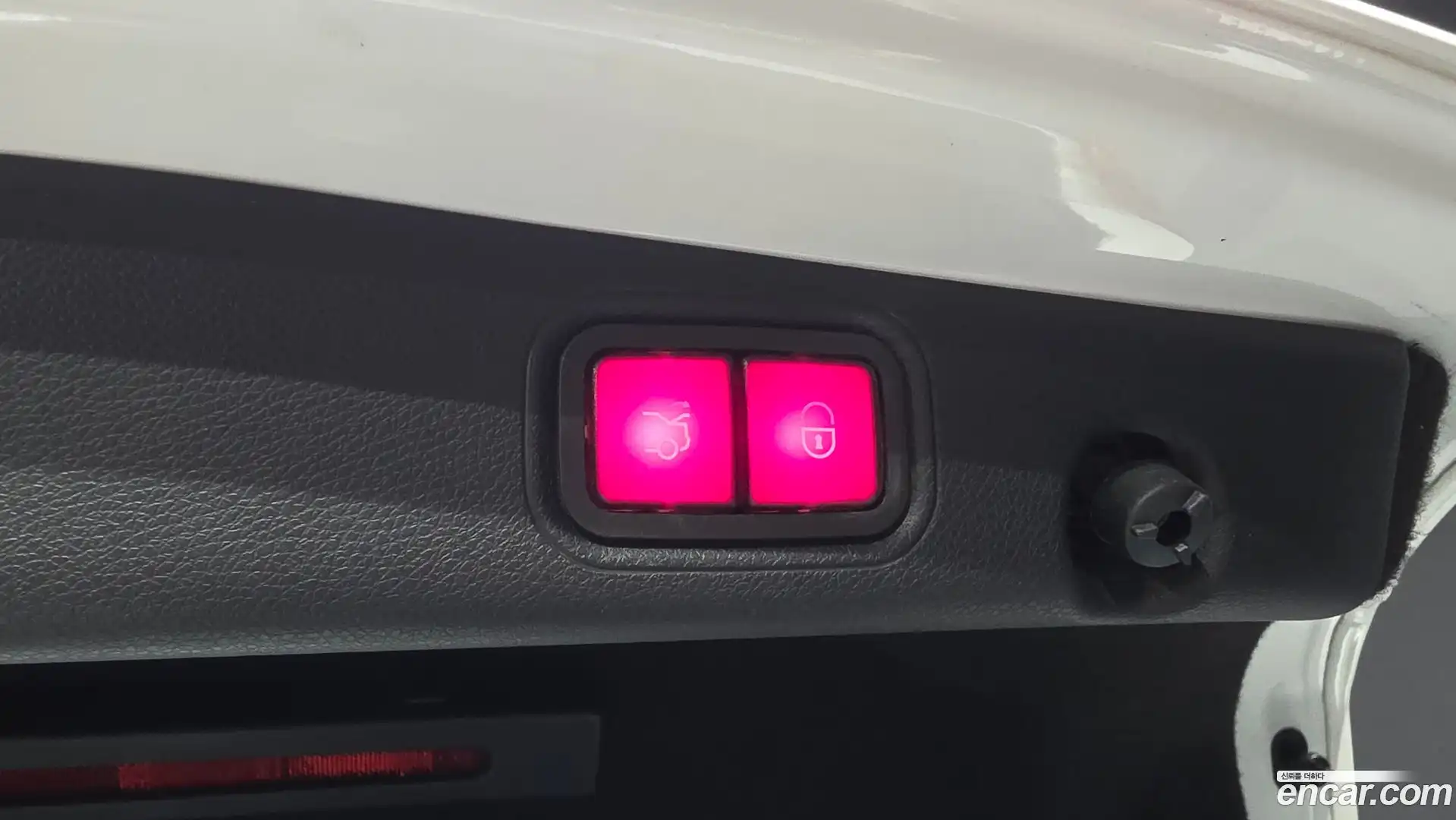 E-Class Mercedes-Benz 2018.6-OPTION-046