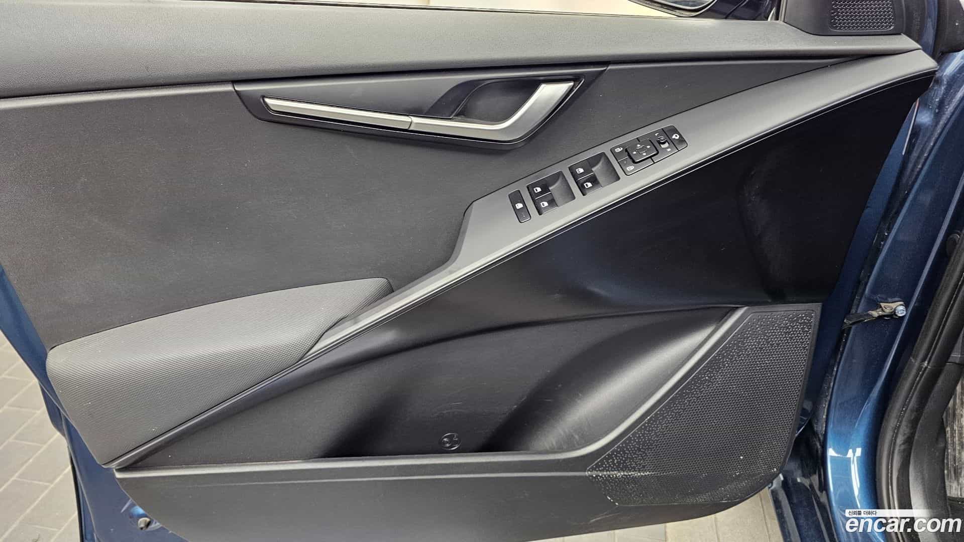 Niro Kia 2022.3-INNER-034