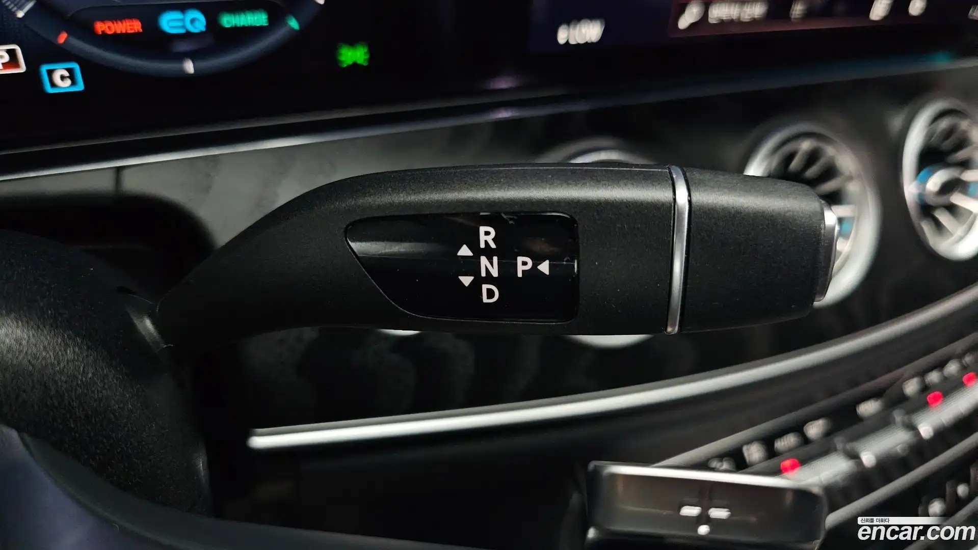 CLS-Class Mercedes-Benz 2022.2-INNER-009