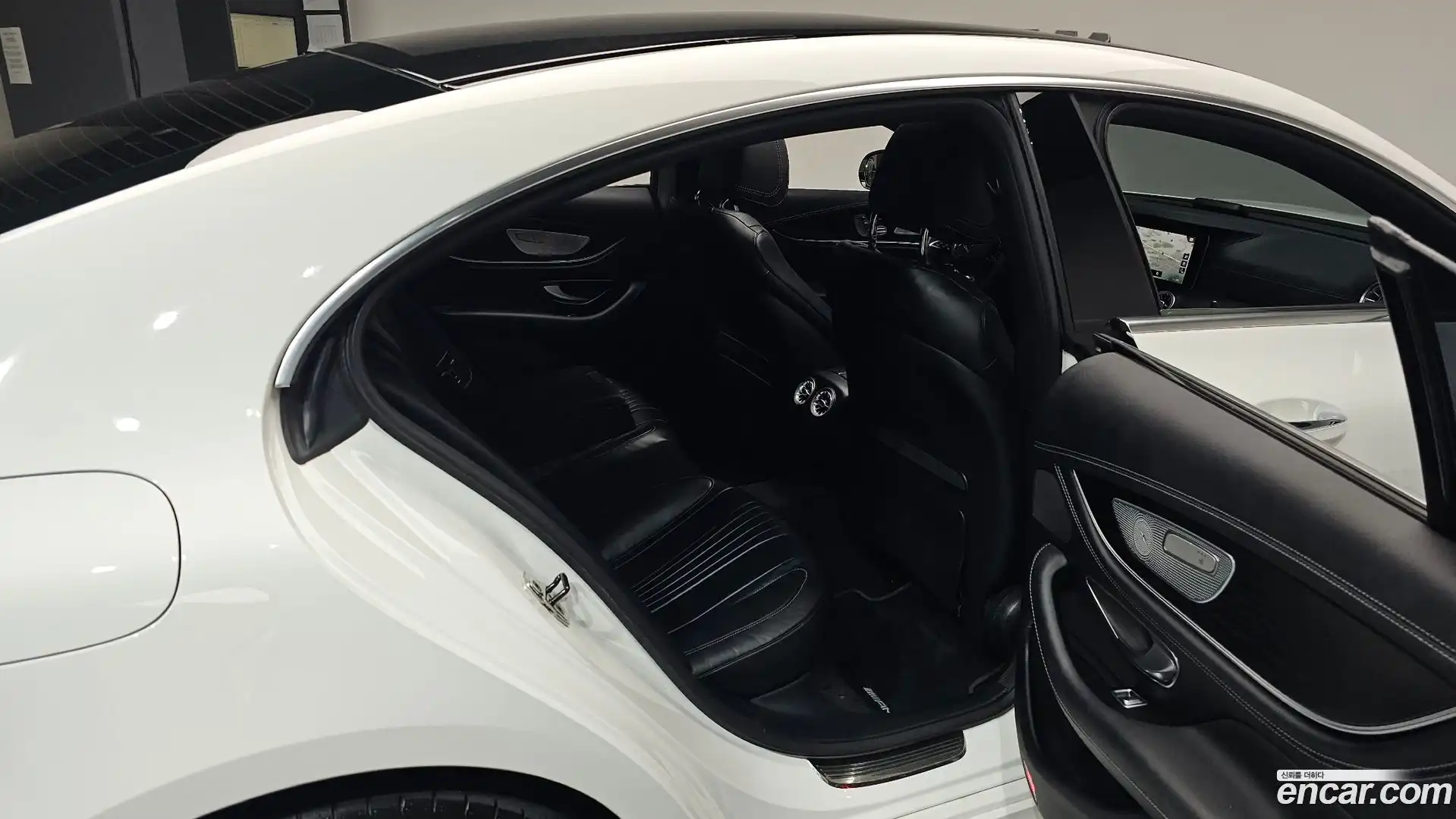 CLS-Class Mercedes-Benz 2022.2-OPTION-016