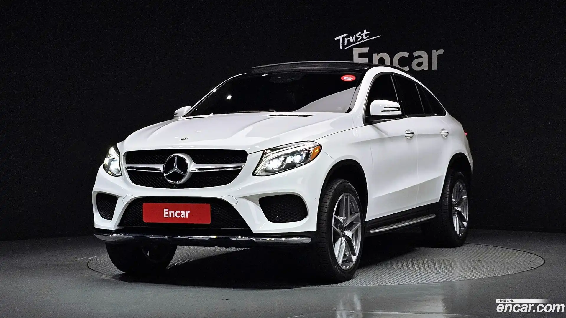 GLE-Class Mercedes-Benz 2018.5-OUTER-001