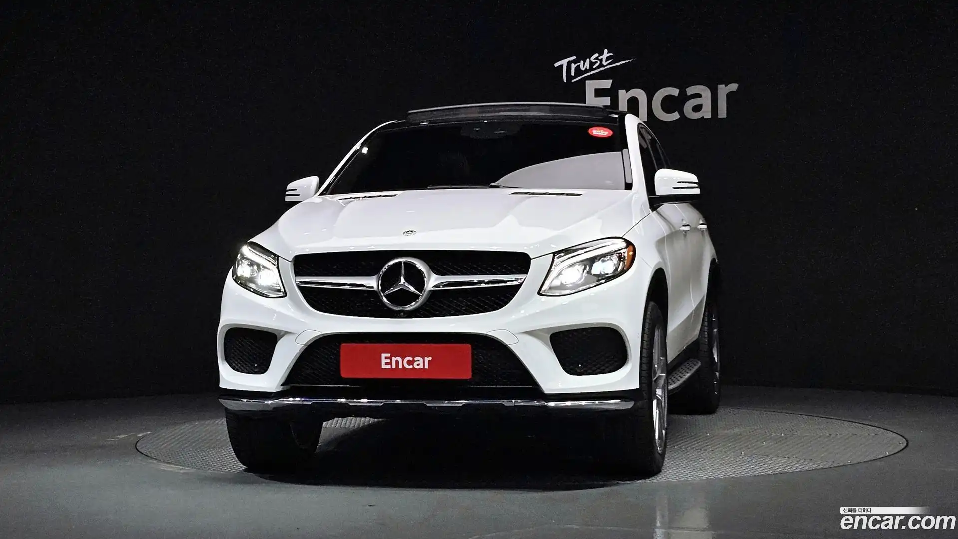 GLE-Class Mercedes-Benz 2018.5-OUTER-003