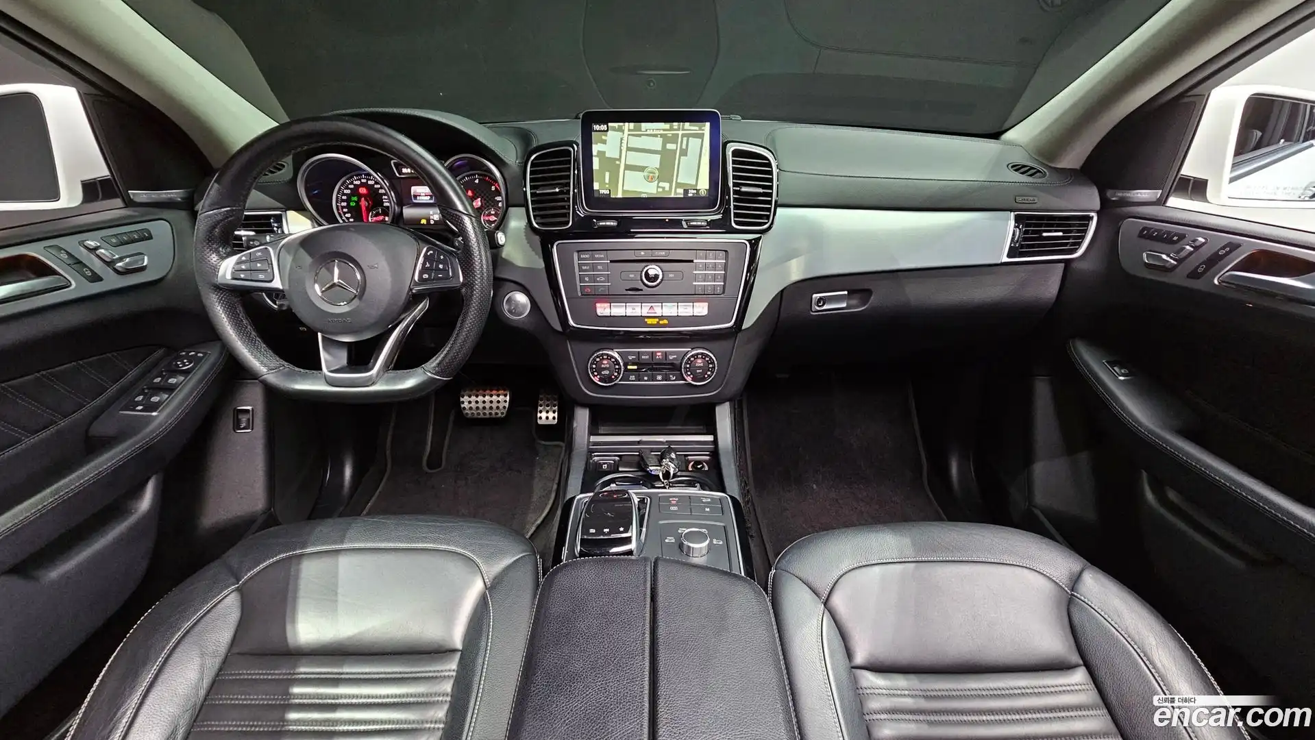GLE-Class Mercedes-Benz 2018.5-INNER-007