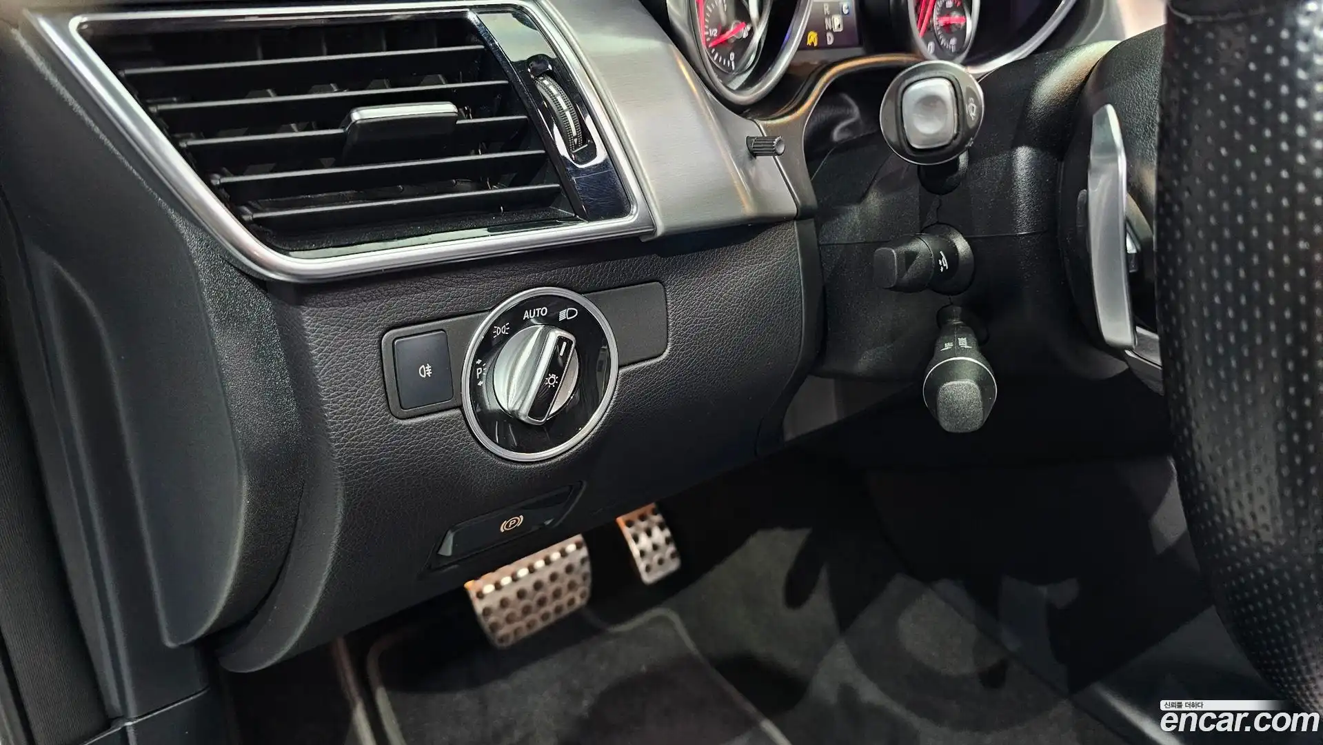 GLE-Class Mercedes-Benz 2018.5-OPTION-023