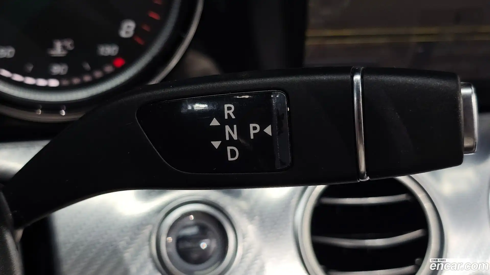 E-Class Mercedes-Benz 2020.5-INNER-009
