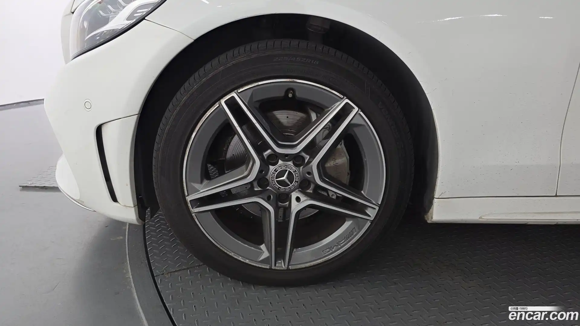 C-Class Mercedes-Benz 2019.4-OUTER-005