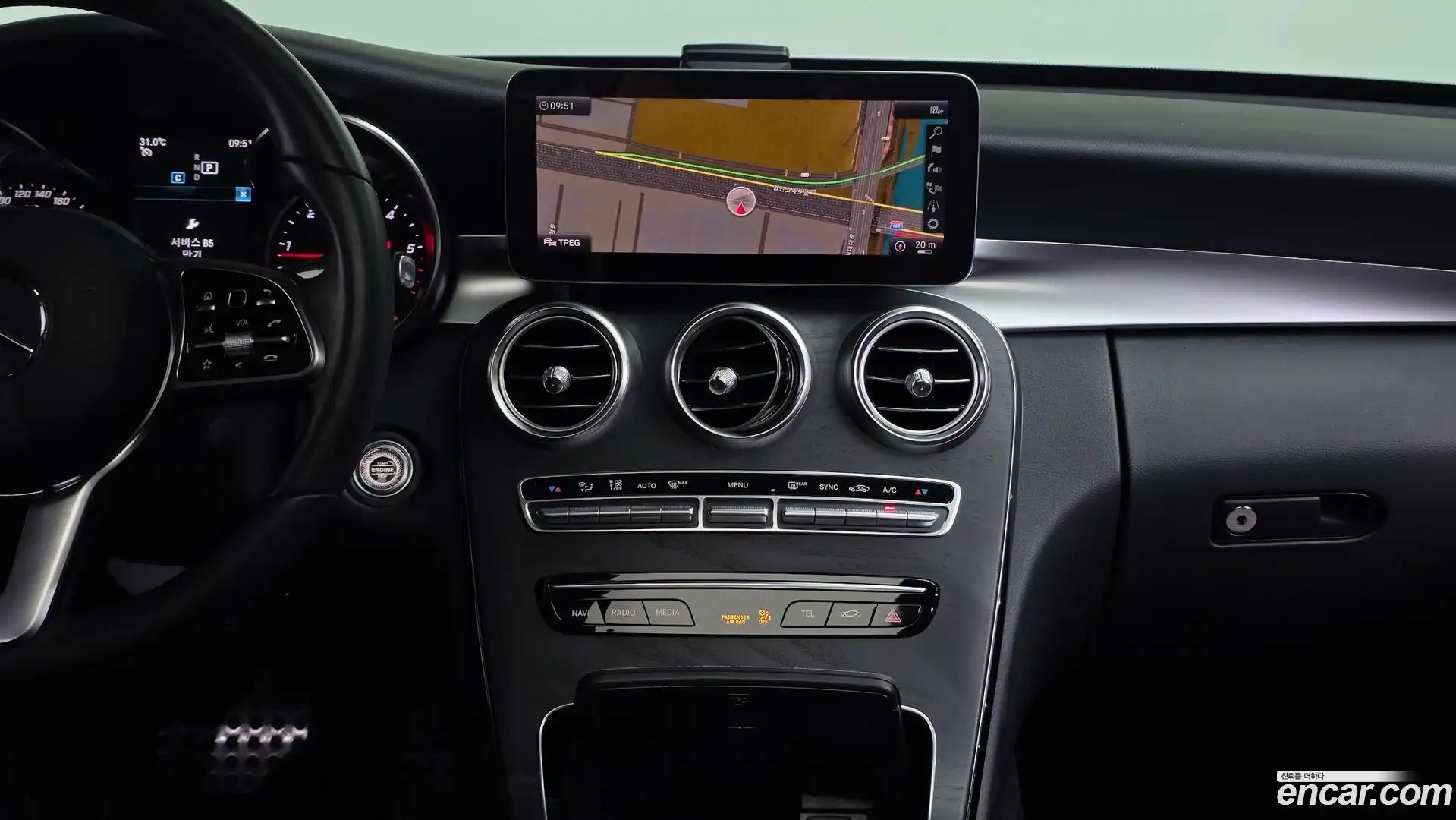 C-Class Mercedes-Benz 2019.4-OPTION-016