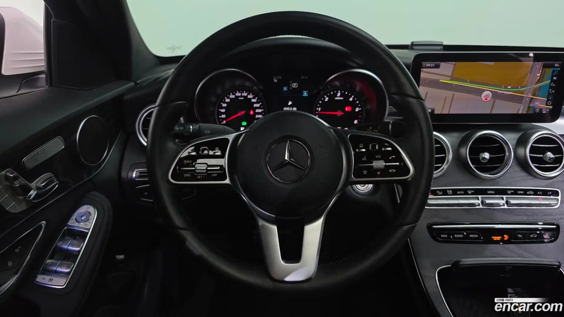 C-Class Mercedes-Benz 2019.4-OPTION-017
