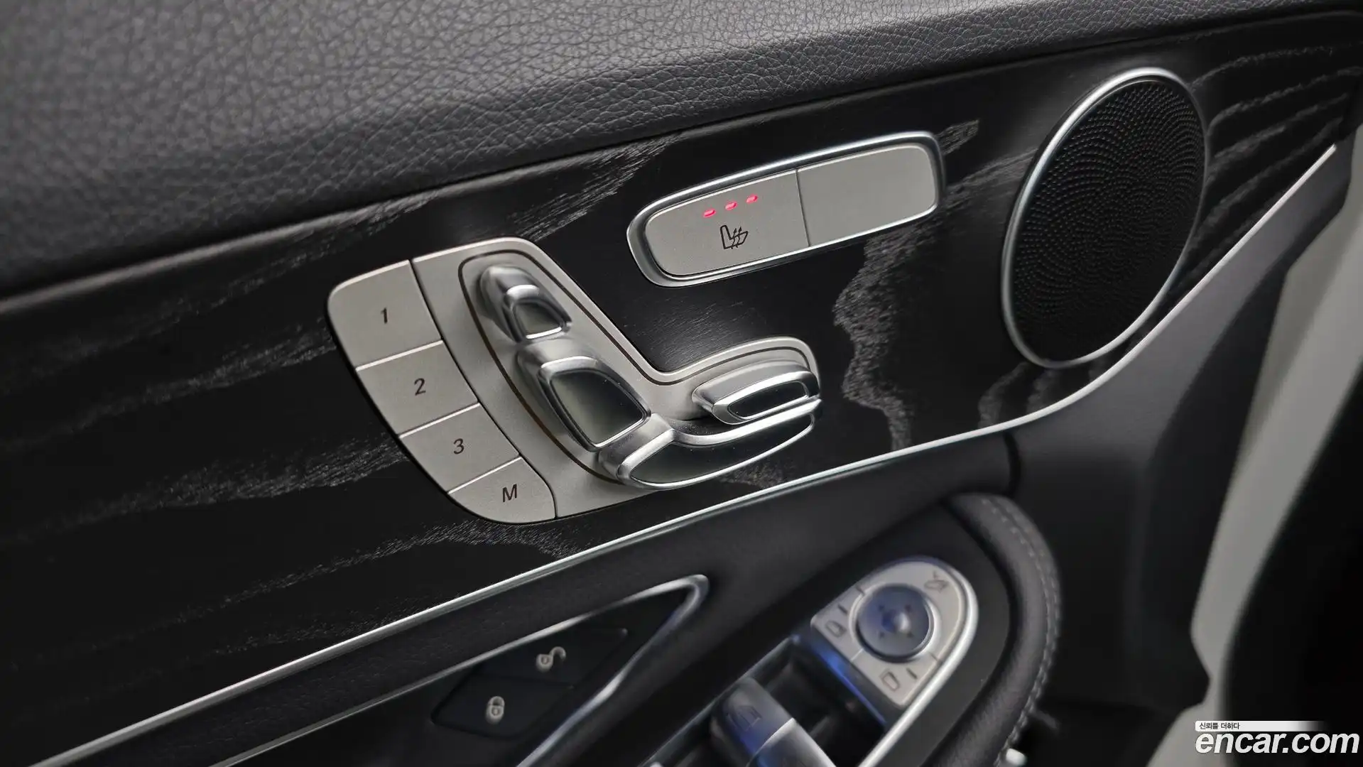 C-Class Mercedes-Benz 2019.4-OPTION-022