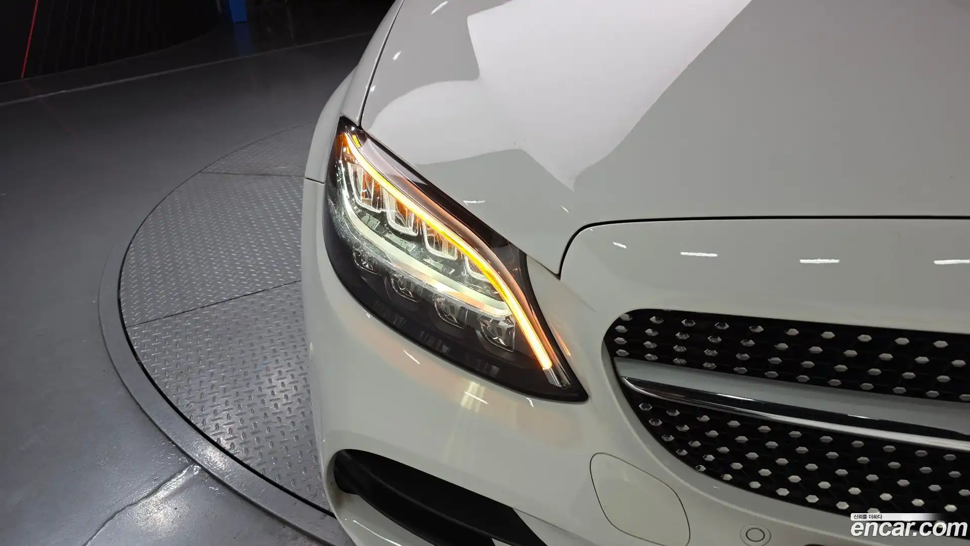 C-Class Mercedes-Benz 2019.4-OUTER-032