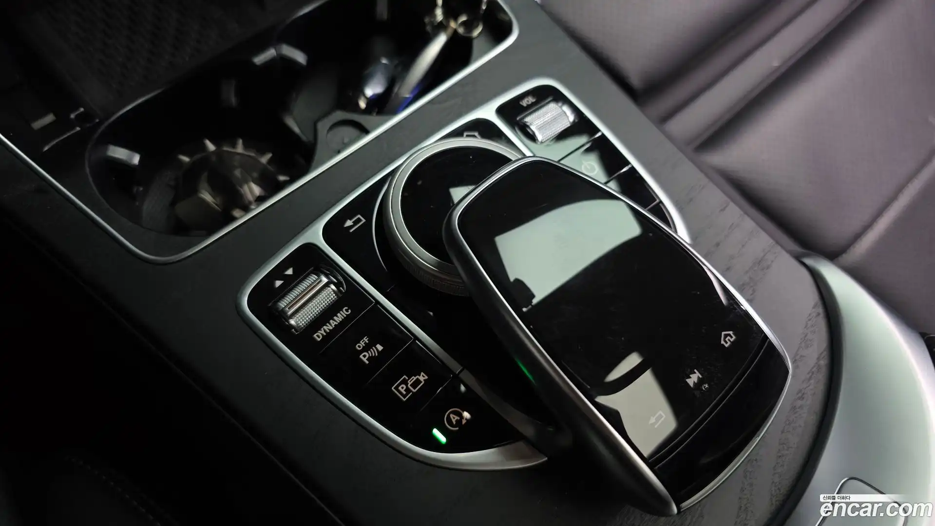 C-Class Mercedes-Benz 2019.4-OPTION-043
