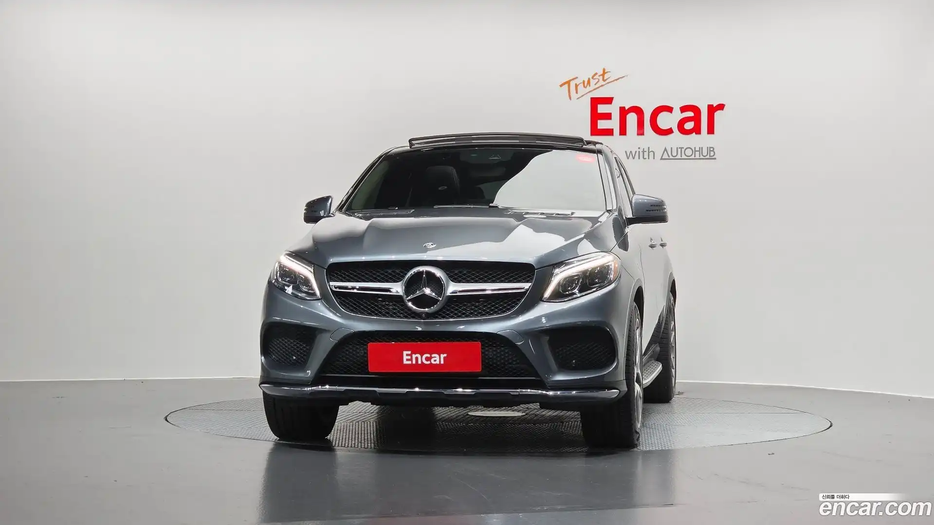 GLE-Class Mercedes-Benz 2018.9-OUTER-003
