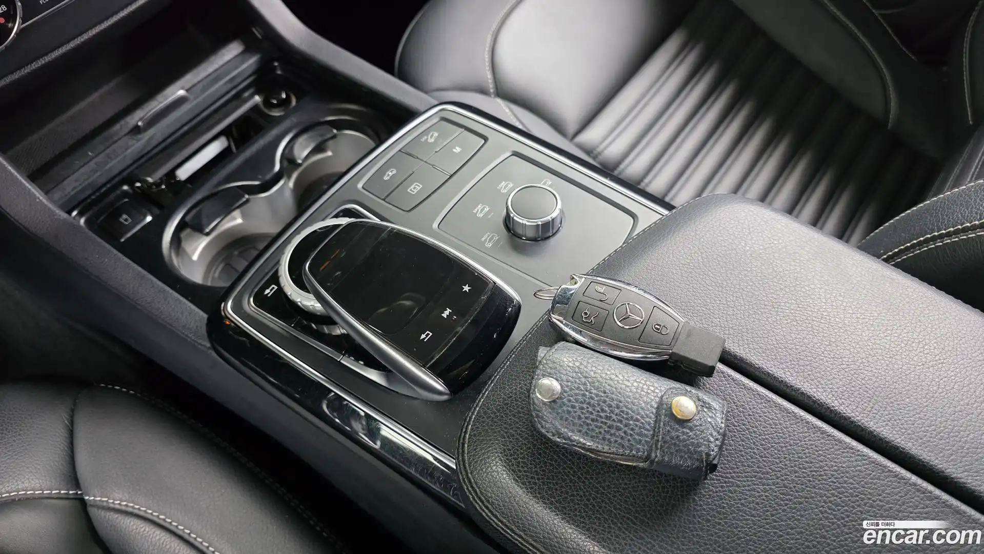 GLE-Class Mercedes-Benz 2018.9-OPTION-021