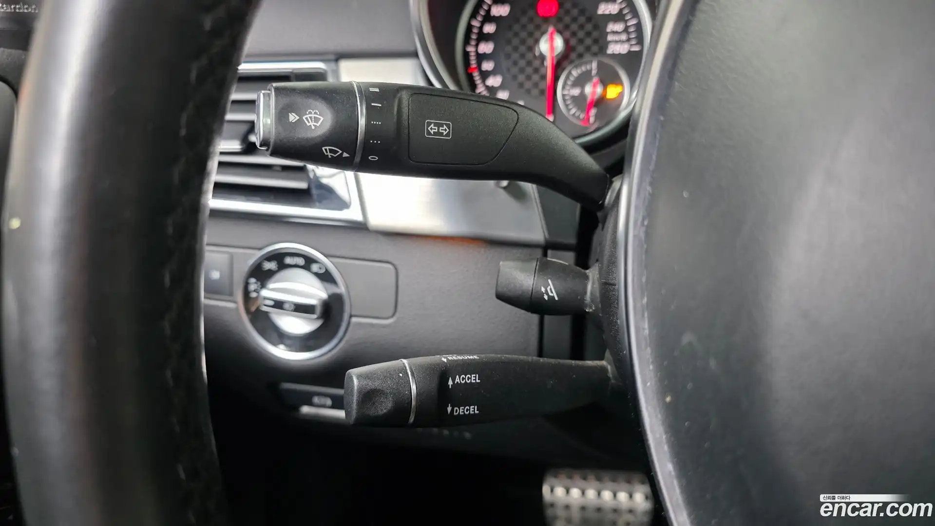 GLE-Class Mercedes-Benz 2018.9-OPTION-023
