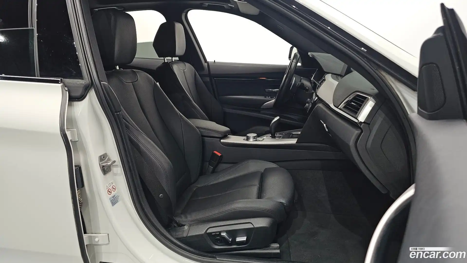 Gran Turismo BMW 2020.9-INNER-010