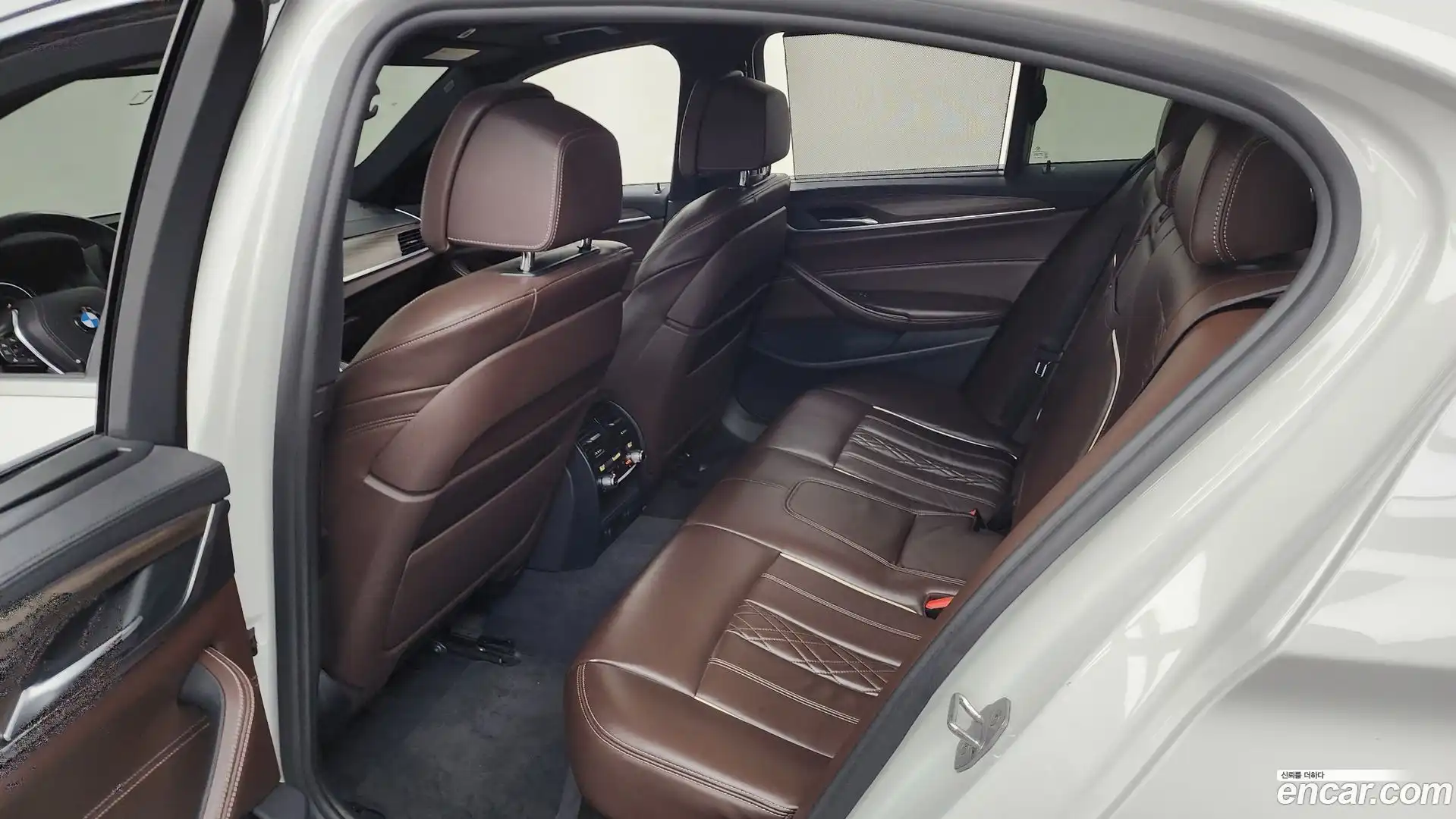 5-Series BMW 2018.0-INNER-036