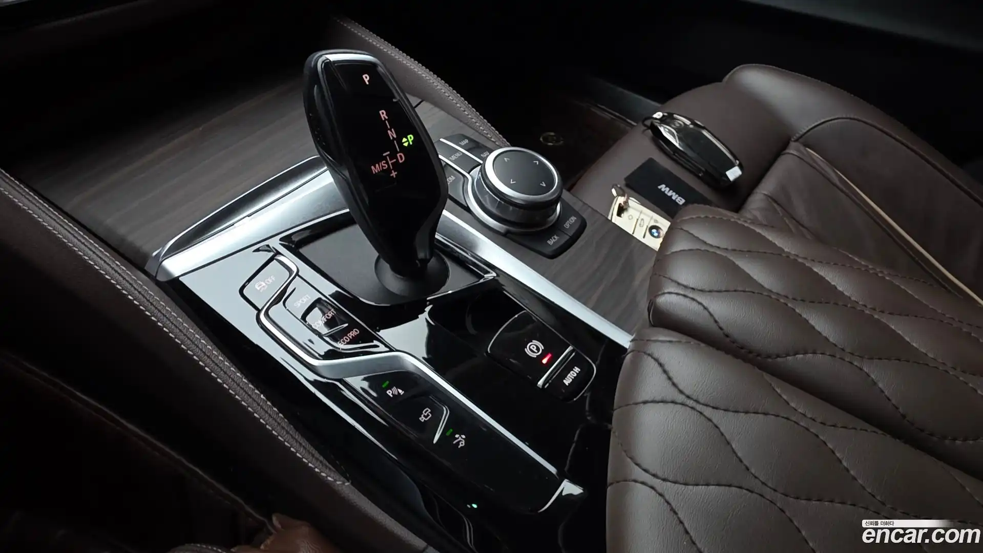 Gran Turismo BMW 2022.4-INNER-009