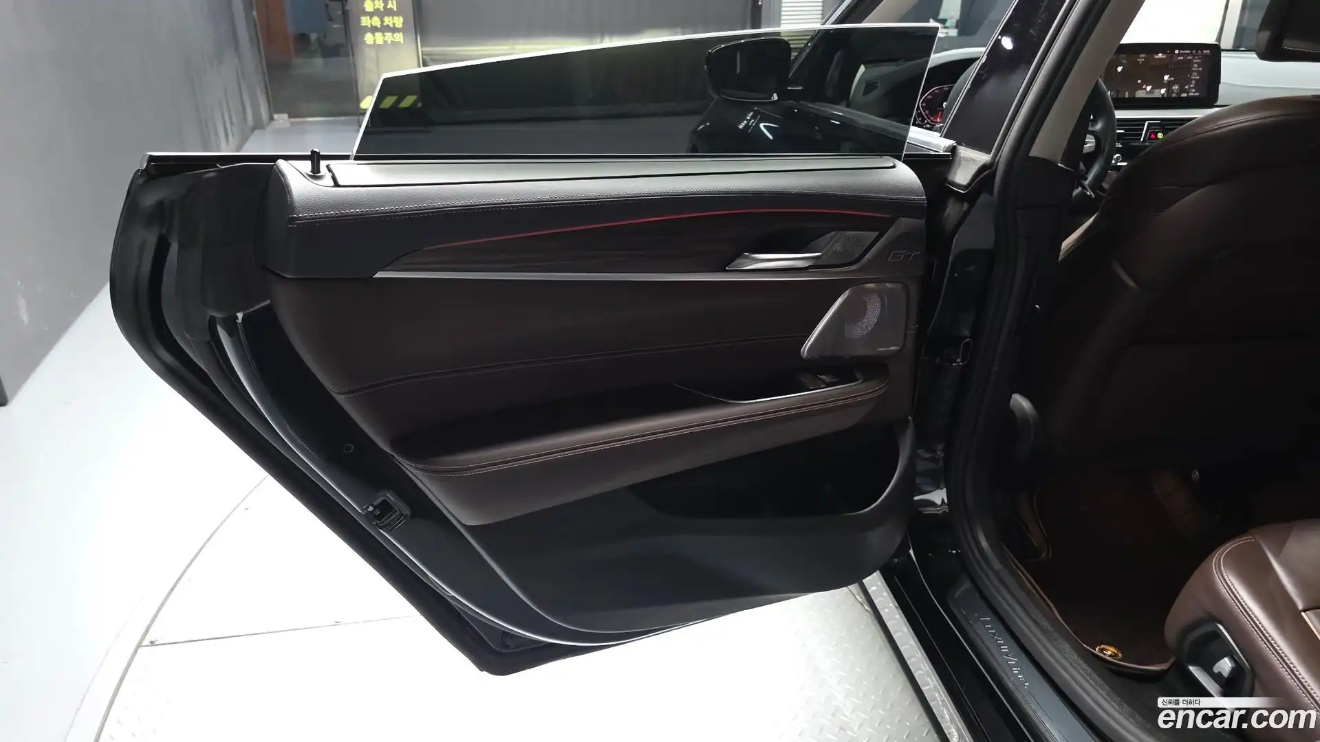 Gran Turismo BMW 2022.4-INNER-035