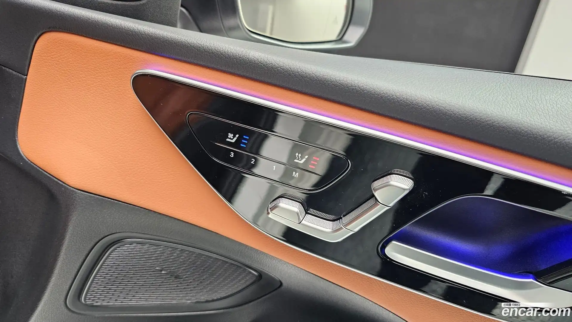 C-Class Mercedes-Benz 2024.7-OPTION-019