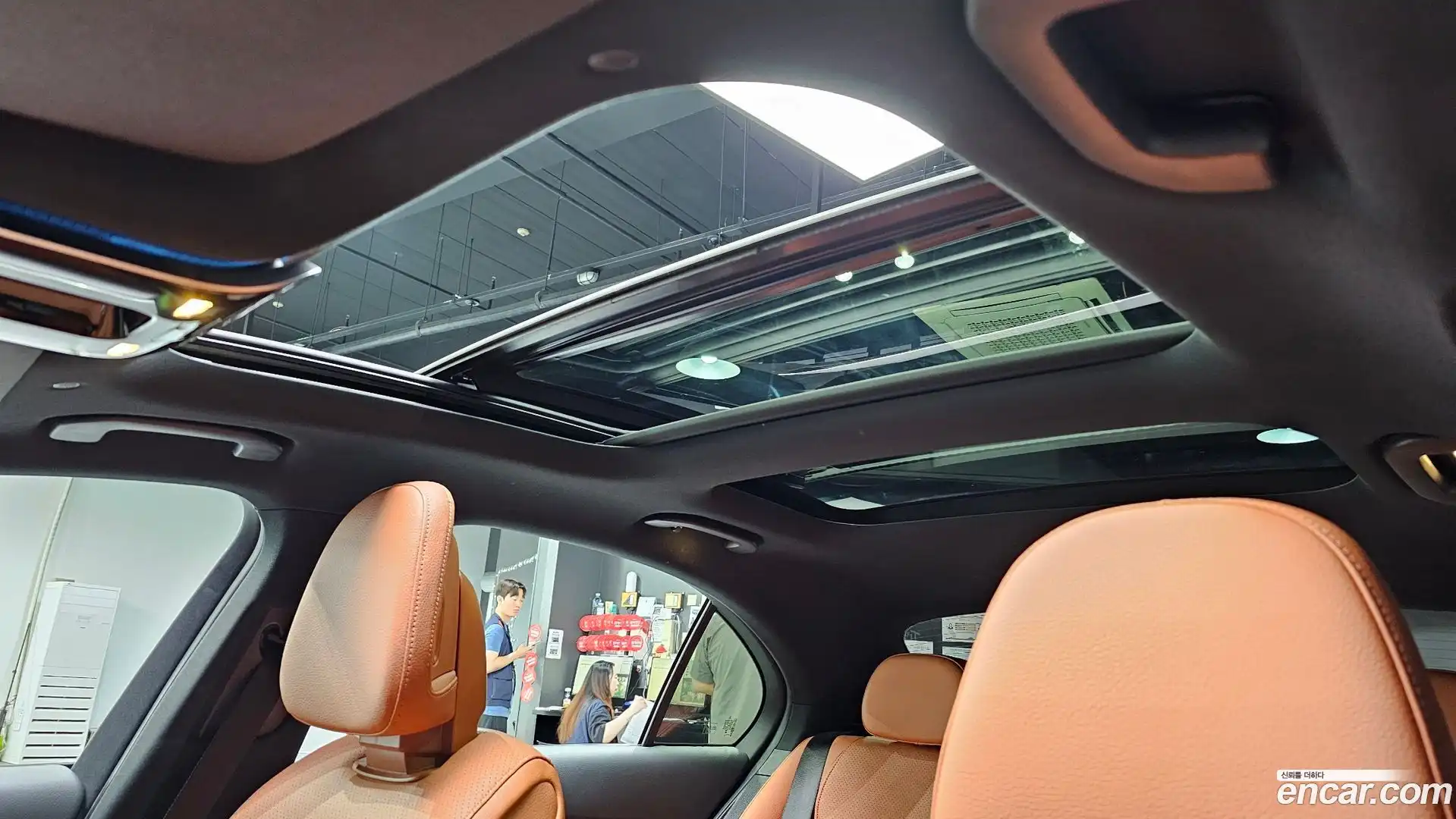 C-Class Mercedes-Benz 2024.7-OPTION-021