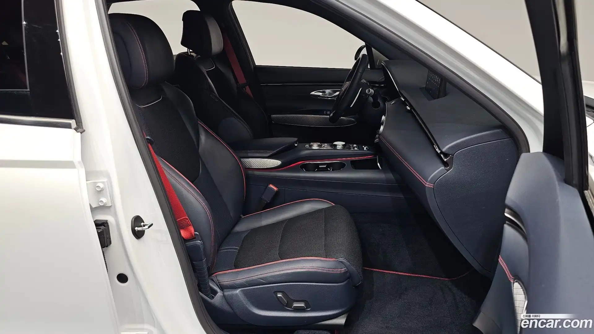 GV70 Genesis 2021.2-INNER-036