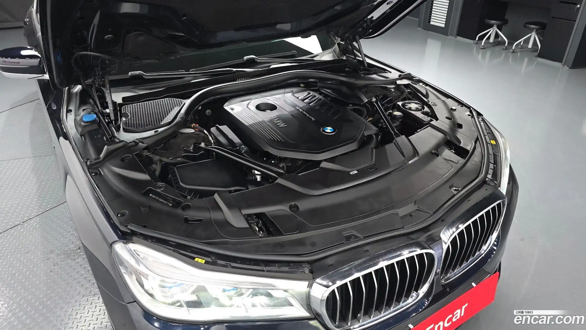 7-Series BMW 2017.7-OUTER-006