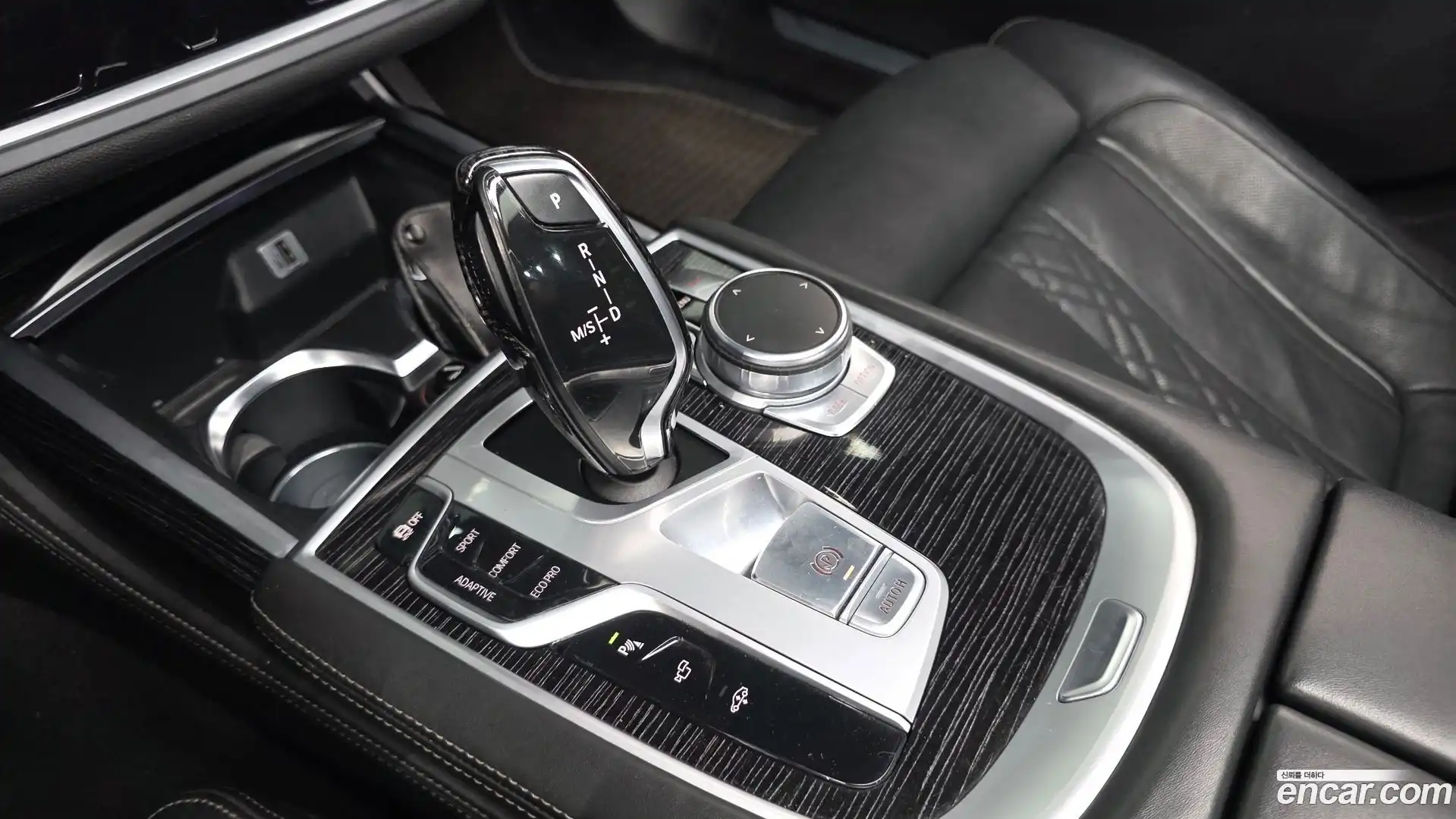 7-Series BMW 2017.7-INNER-009