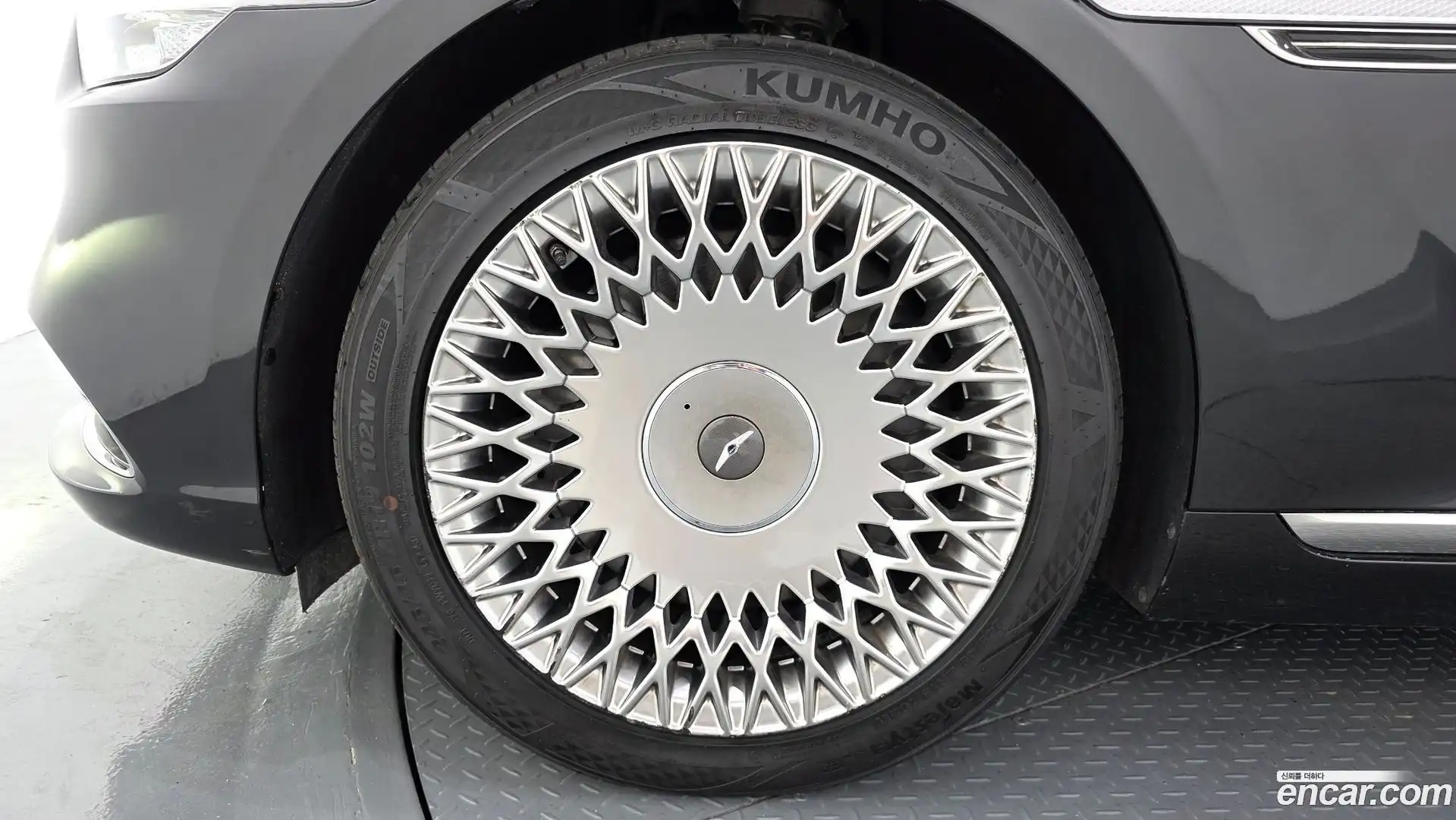 G90 Genesis 2019.2-OUTER-005
