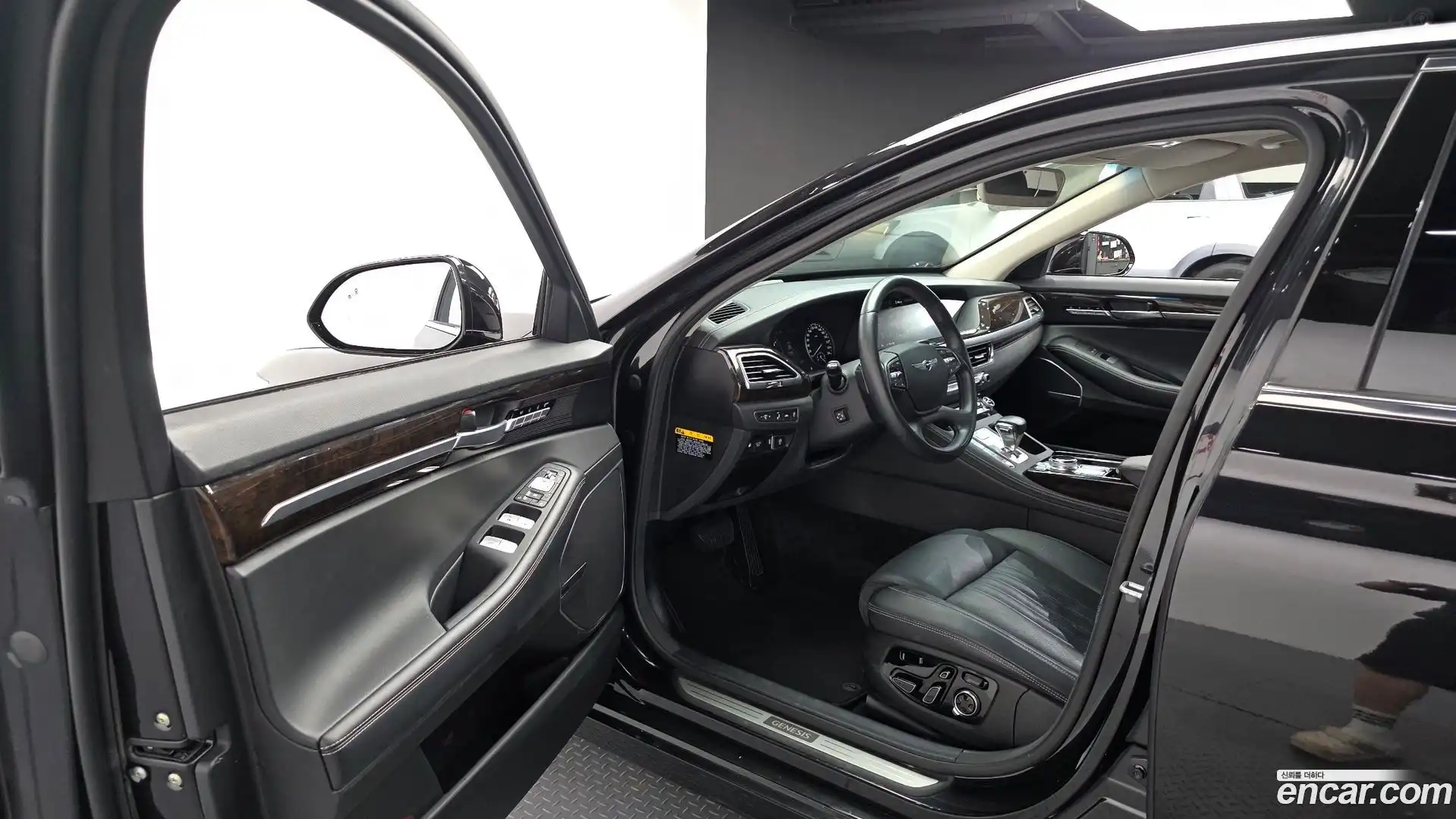 G90 Genesis 2019.2-INNER-010