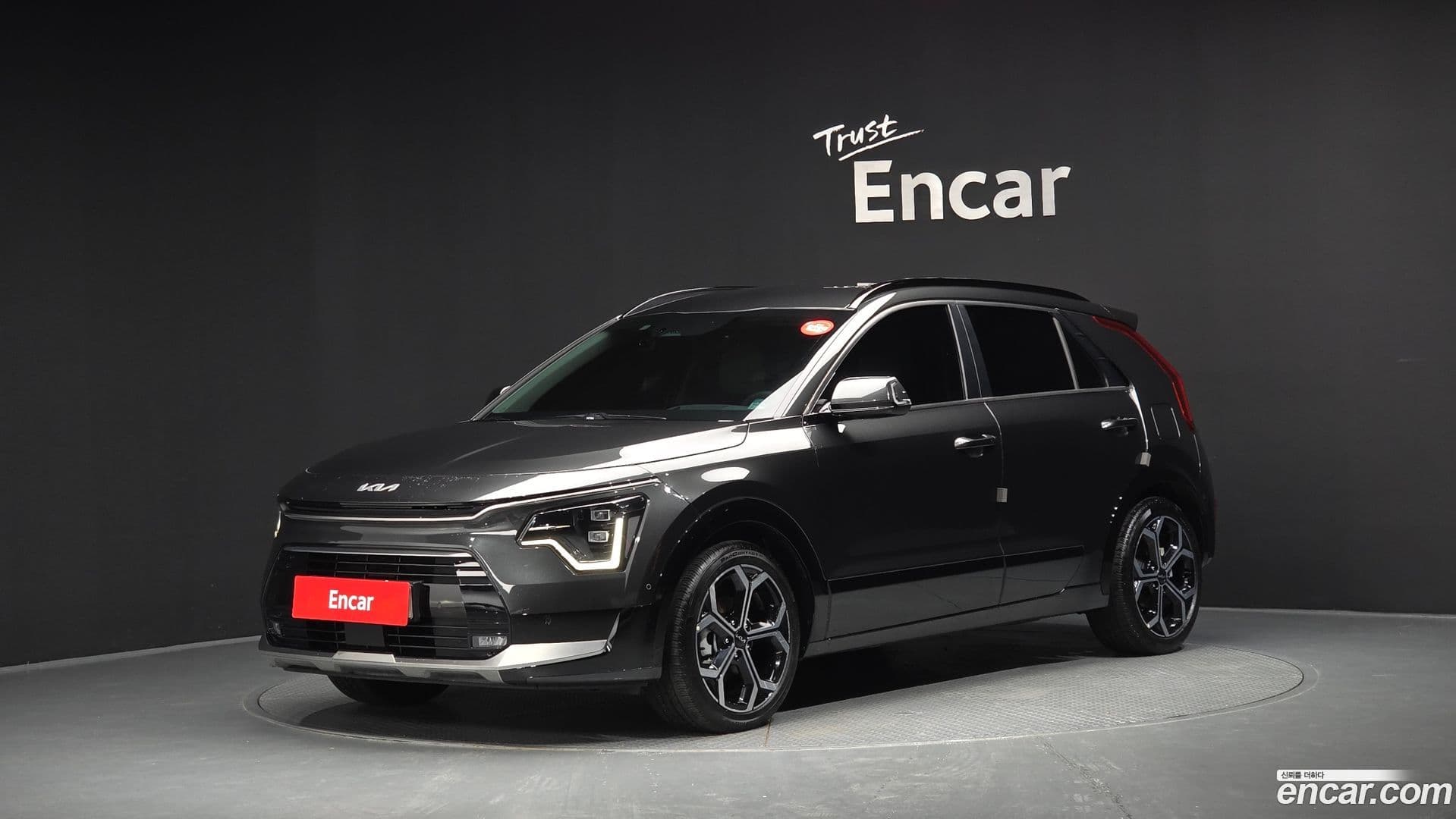 Main__Slider__Photo:Niro Kia 2022.4-0
