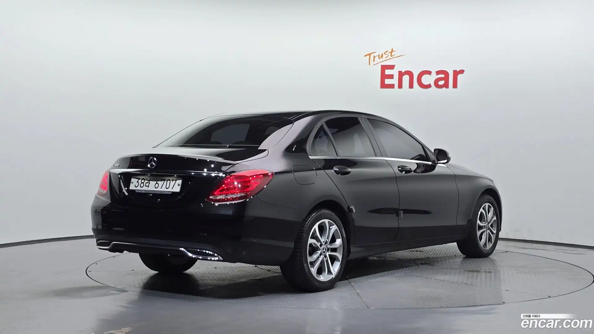 C-Class Mercedes-Benz 2018.1-OUTER-002