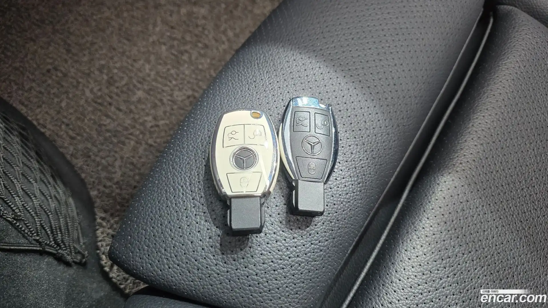 C-Class Mercedes-Benz 2018.1-OPTION-020