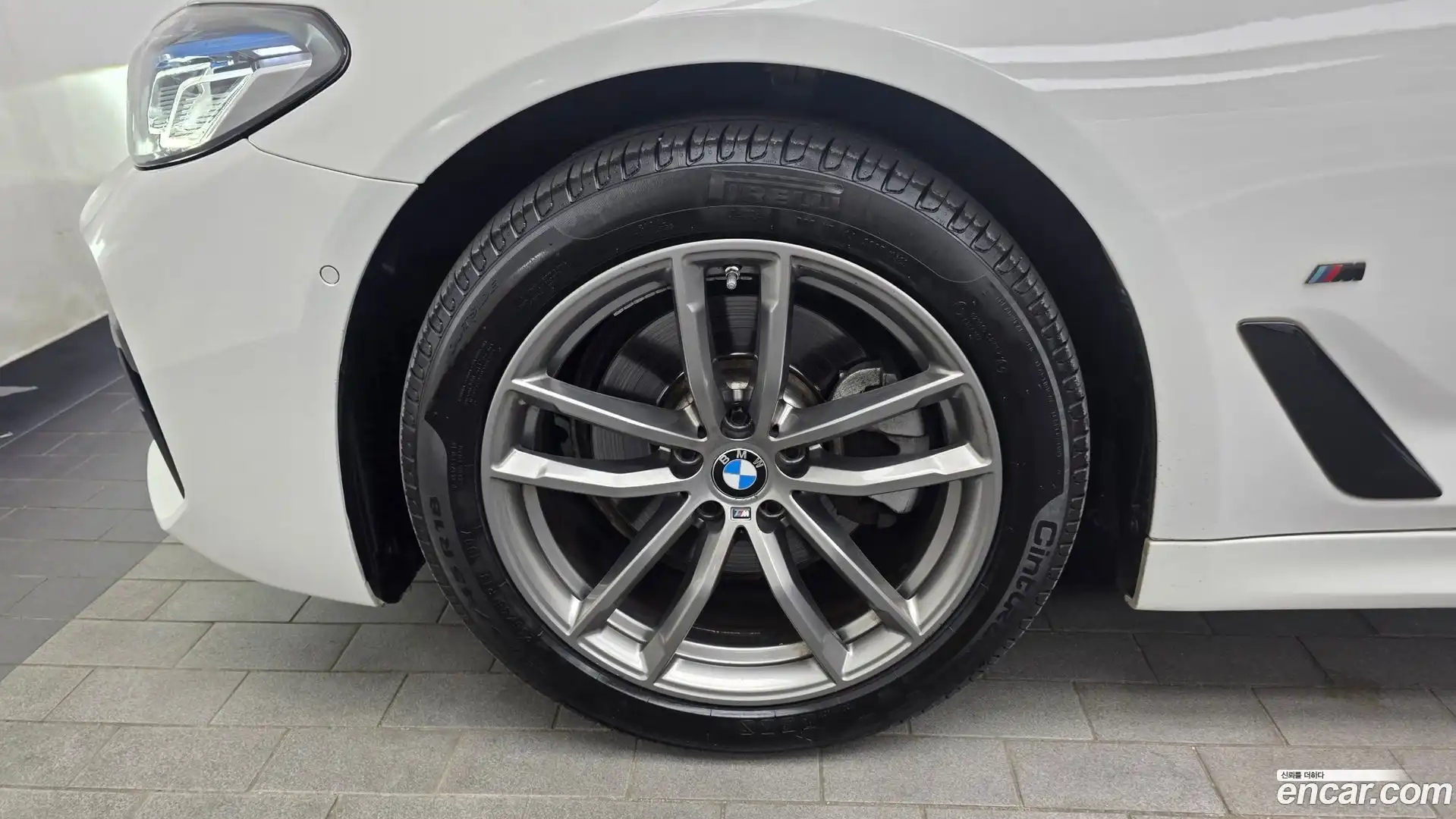 5-Series BMW 2018.9-OUTER-005
